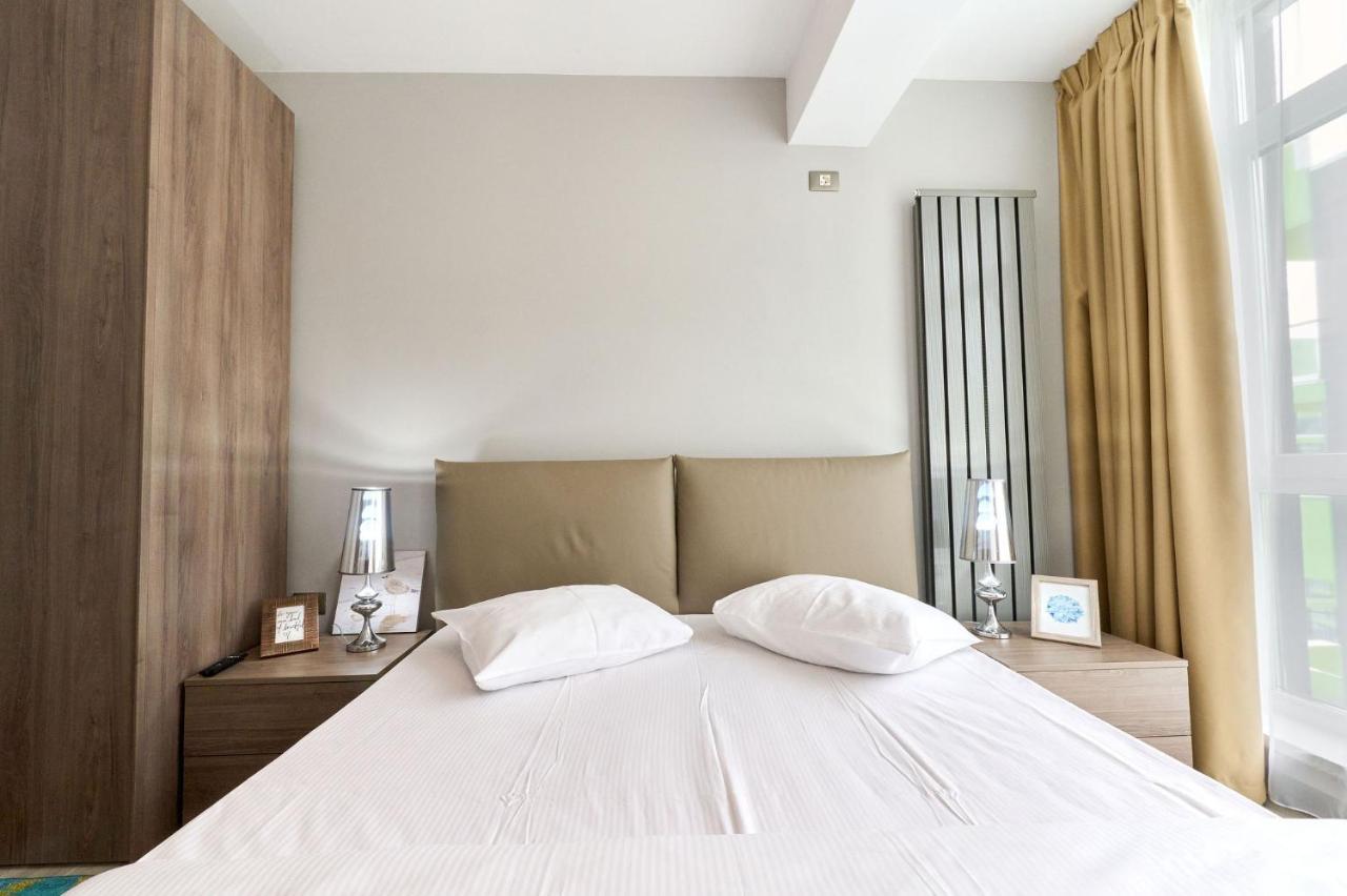 Olive Apartment In Spa N Pool Resort-Parking Mamaia Exteriér fotografie