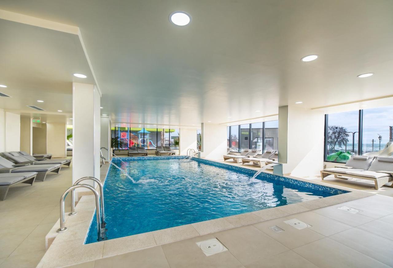 Olive Apartment In Spa N Pool Resort-Parking Mamaia Exteriér fotografie